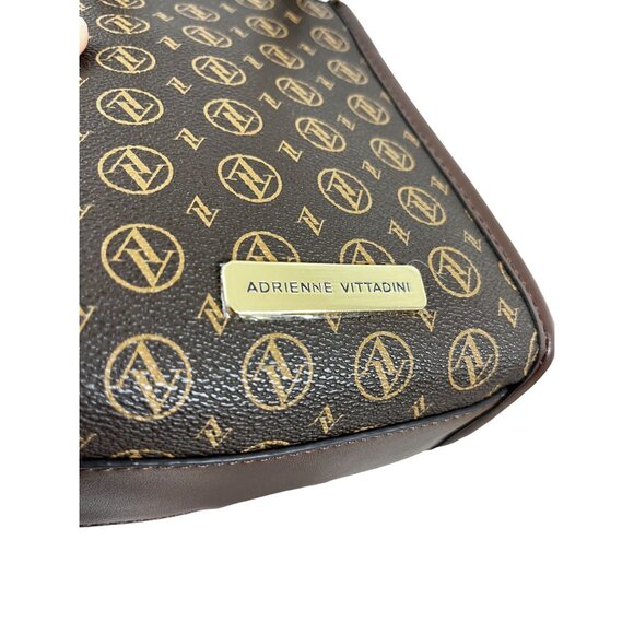 Adrienne Vittadini Signature Collection Phone Holder Crossbody - Picture 5 of 16